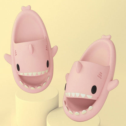 SharkToes™: Sandały z motywem rekina