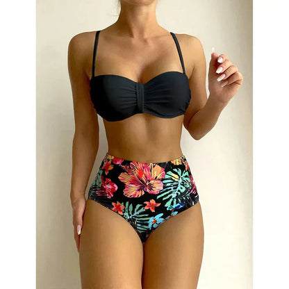 Szykowne bikini z wysokim stanem i kwiatowym wzorem