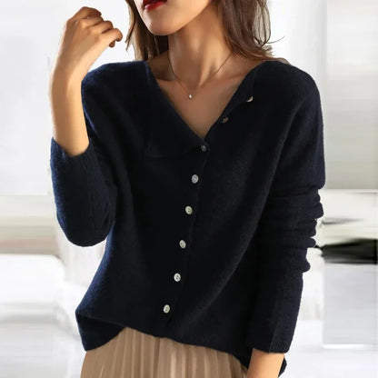 Zuri - Elegancki sweter z modną wstawką Knopfverschluss