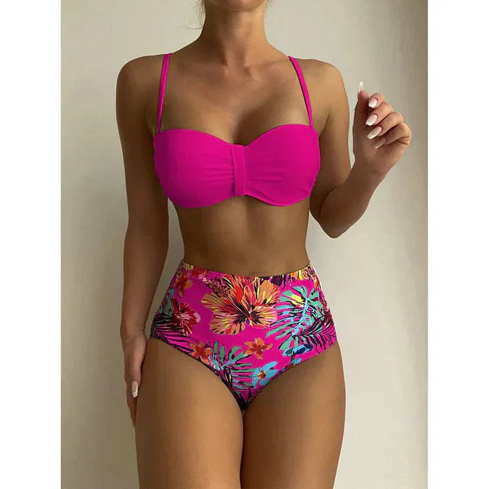 Szykowne bikini z wysokim stanem i kwiatowym wzorem