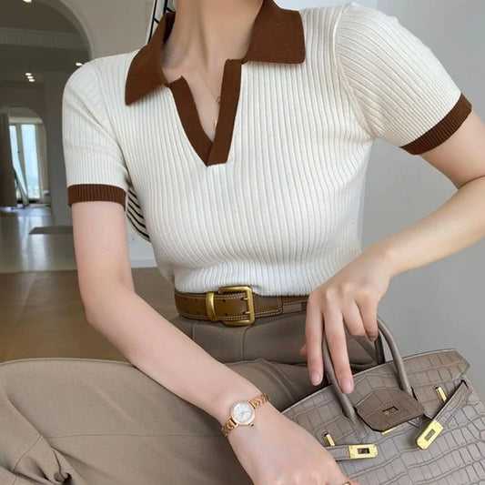 Tarmila Top | Casualowy top z dzianiny z dekoltem w szpic
