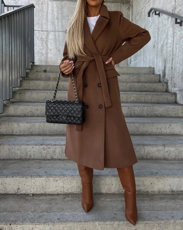 Sydney - elegancki pikowany płaszcz zimowy z paskiem