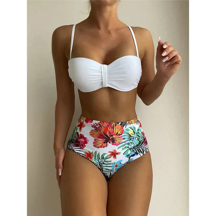 Szykowne bikini z wysokim stanem i kwiatowym wzorem