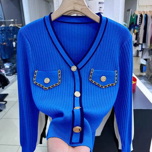 Sweter z długim rękawem i kieszeniami dla kobiet