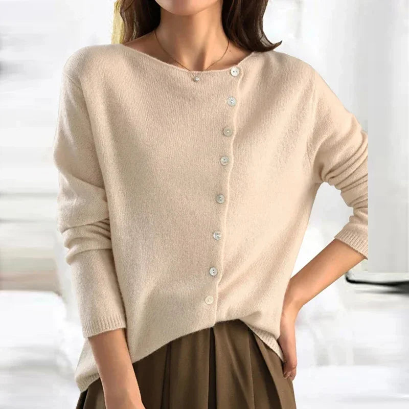 Zuri - Elegancki sweter z modną wstawką Knopfverschluss