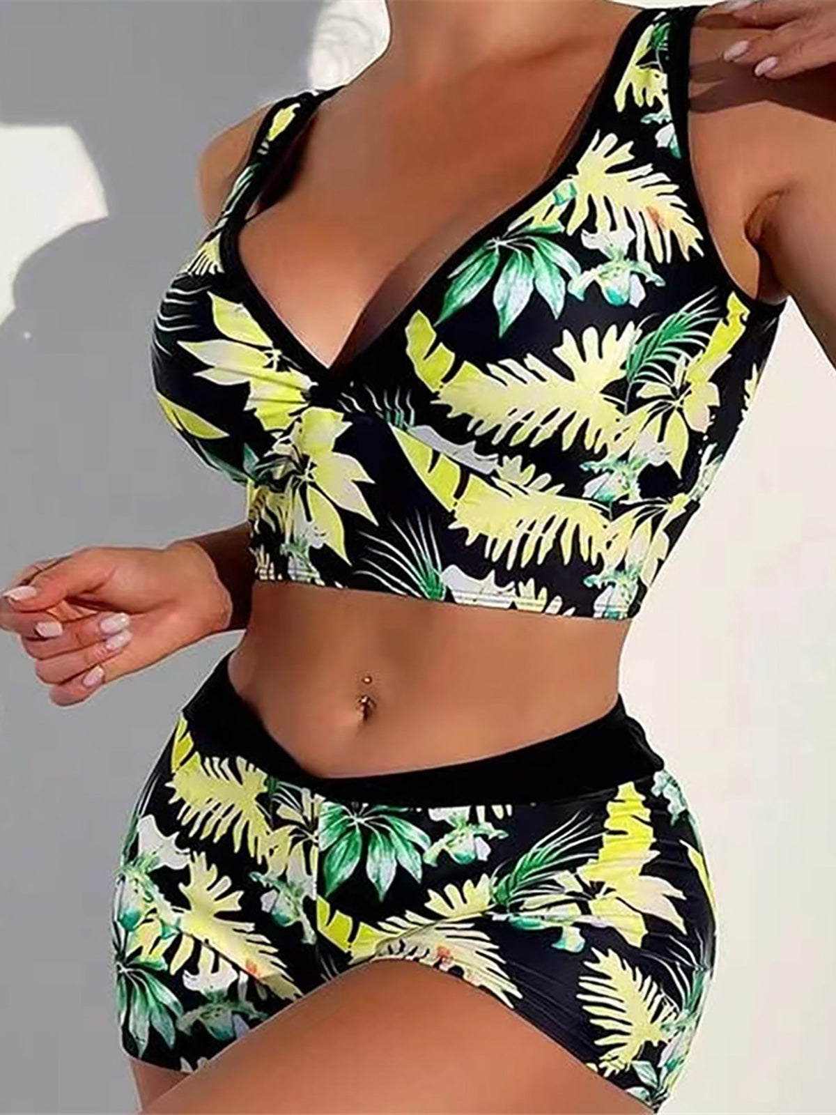 Kobiece i lekkie bikini