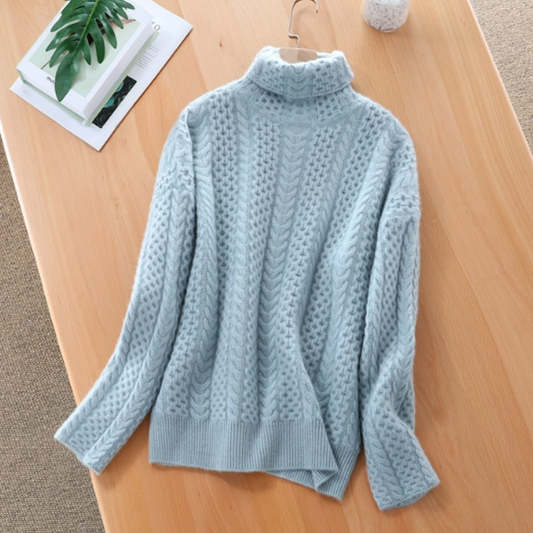 Zimowy sweter z dzianiny z golfem dla kobiet