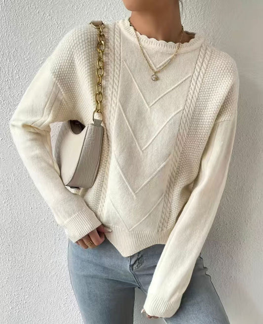 Deborah - Damska bluza jesienna w delikatnym białym kolorze