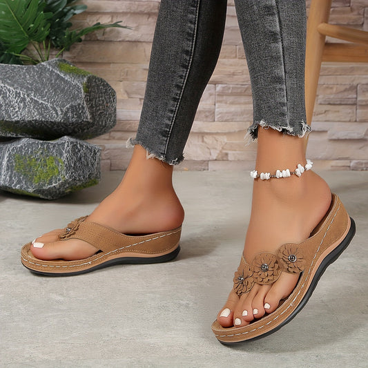 Trudy® | Eleganckie i wygodne sandały z paskami w kwiaty