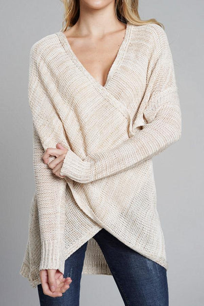 Sweter damski z dekoltem w serek