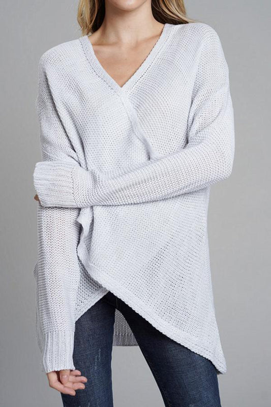 Sweter damski z dekoltem w serek