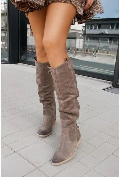 Modne, wspierające buty z zamkiem błyskawicznym i obcasem