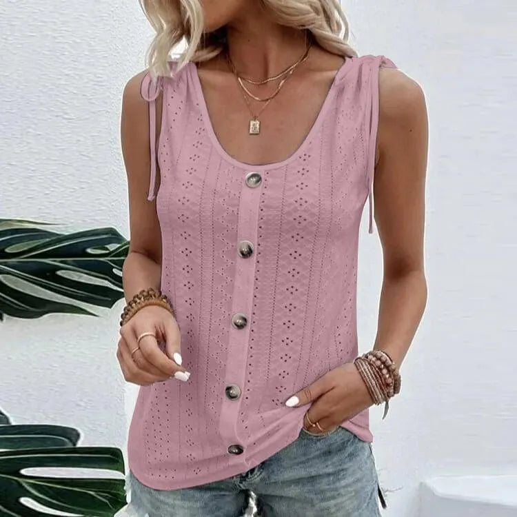 Stylowy damski top z guzikami i wycięciami