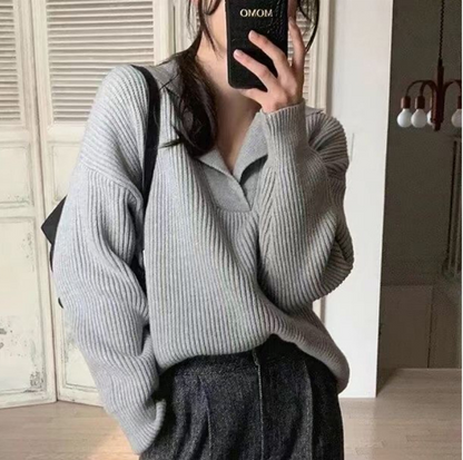 Sweter zimowy Laure z dekoltem w szpic - wygodny i stylowy
