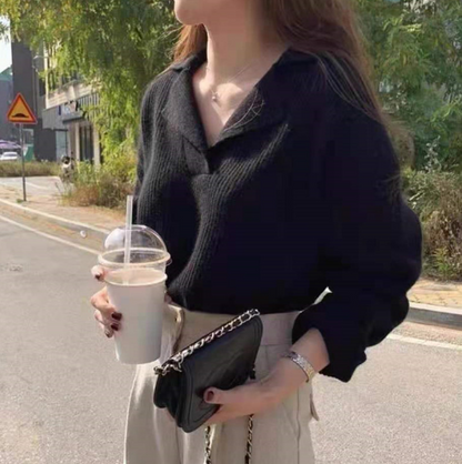 Sweter zimowy Laure z dekoltem w szpic - wygodny i stylowy