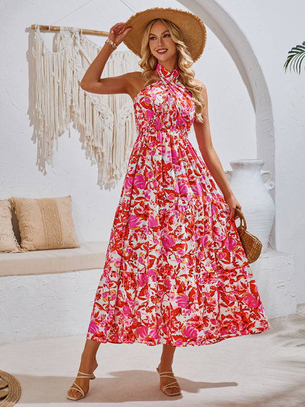 Sukienka z nadrukiem i eleganckim dekoltem od MW | Styl resortowy
