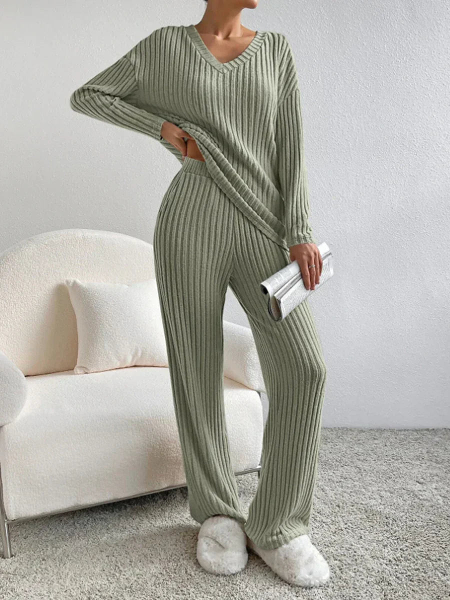 Eva - Szykowny i stylowy jesienny komplet damski V-neck Rib Lounge