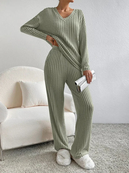 Eva - Szykowny i stylowy jesienny komplet damski V-neck Rib Lounge