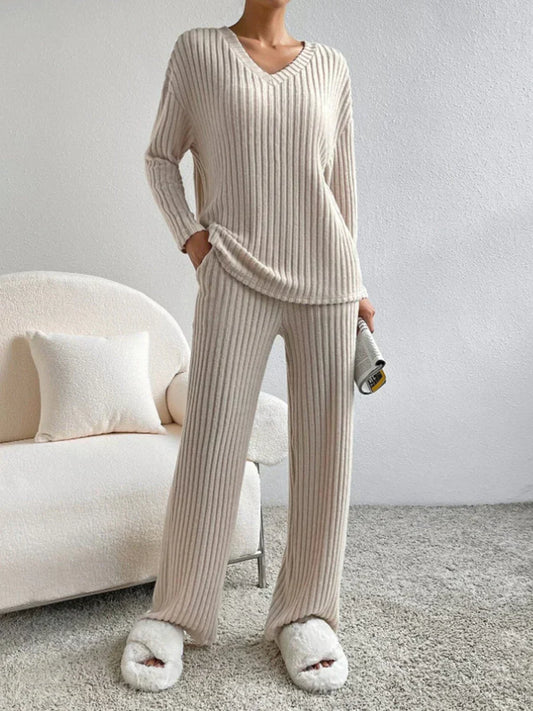 Eva - Szykowny i stylowy jesienny komplet damski V-neck Rib Lounge