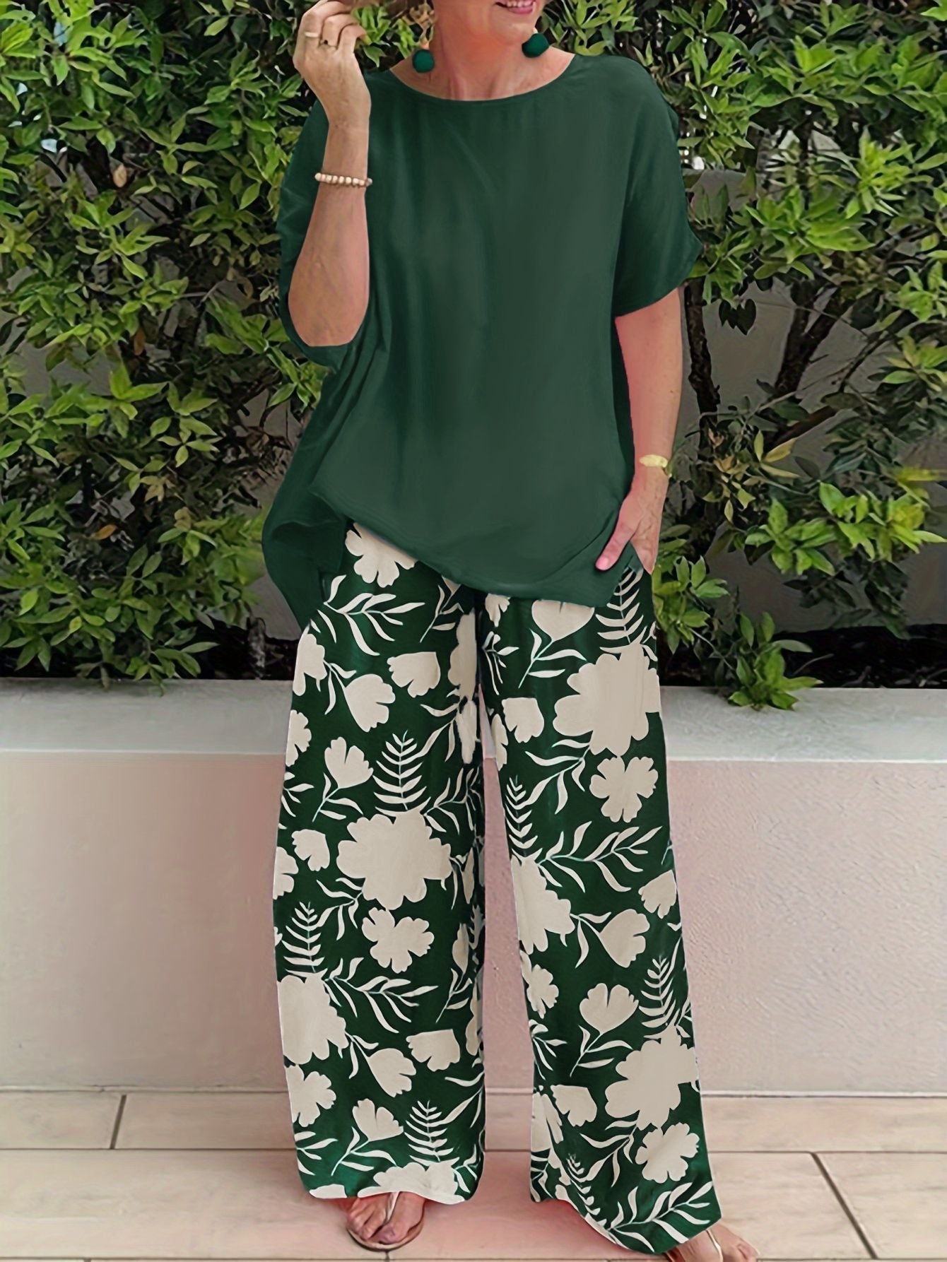 Bonnie - Elegancki zestaw w kwiaty zapewniający styl i wygodę