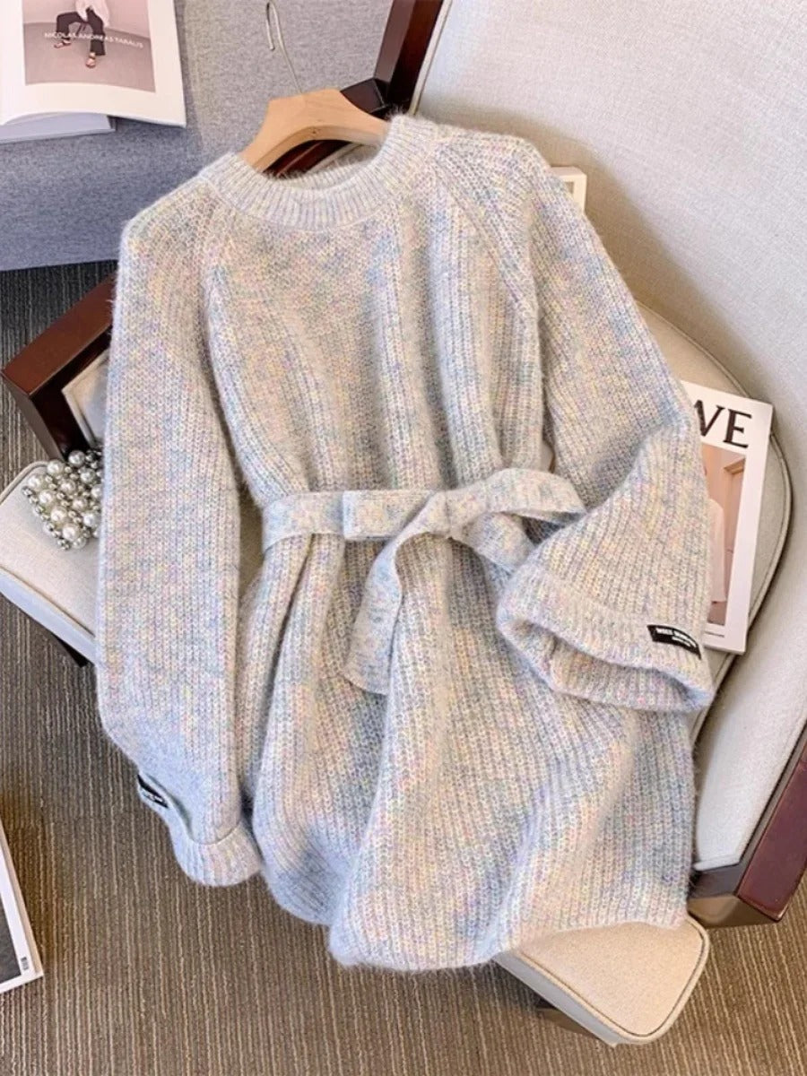 Vina - Dzianinowy sweter o luźnym kroju z bawełnianym paskiem dla kobiet