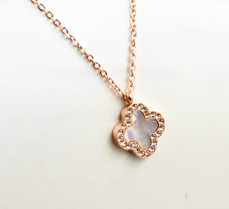 TrendyNecklace™: Naszyjnik dla kobiet