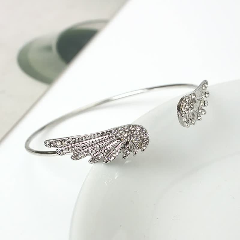 WingBracelet™: Bransoletka dla kobiet