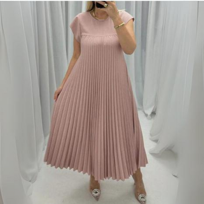 Lekka i elegancka plisowana sukienka